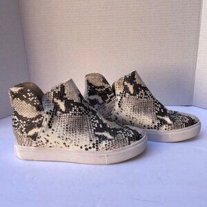 Steve Madden Claud Snake Print Sneaker